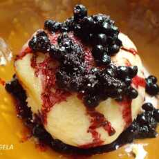 Przepis na Kluski na parze z jagodami - Steamed Blackberry Dumplings - Brioches dolci con mirtilli al vapore