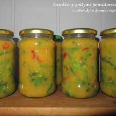 Przepis na Zielona fasolka w sosie z żółtych pomidorów i papryki