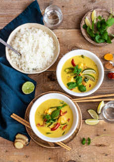 Przepis na Żółte curry z warzywami i krewetkami