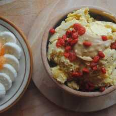 Przepis na 620. Jogurtowe lody wanilia- mango z jagodami goji i masłem z nerkowców+ owoce