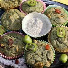 Przepis na Zielone muffiny kukurydziane z rodzynkami i mini kiwi (bez barwników, gluten free)