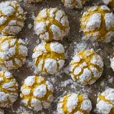 Przepis na Popękane ciasteczka dyniowe (Pumpkin Crinkle Cookies)