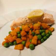 Przepis na Dietetyczny obiad – łosoś z warzywami – tylko 30 minut