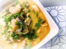 Przepis na Tajska zupa curry z krewetkami