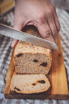 Przepis na Chleb pszenno-żytni ze śliwką i makiem