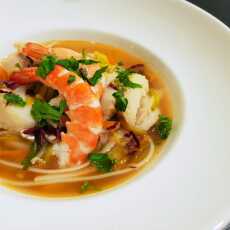 Przepis na Zupa rybna z akcentem azjatyckim