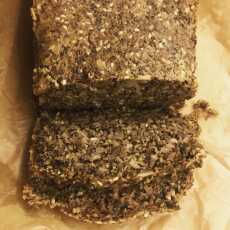 Przepis na Chleb bezglutenowy z pestek i ziaren (wegański, keto)