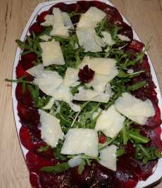 Przepis na Carpaccio z buraczków z parmezanem