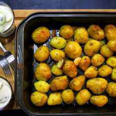 Przepis na Najlepszy na świecie obiad na lato: młode ziemniaki z rozmarynem i miętowa mizeria