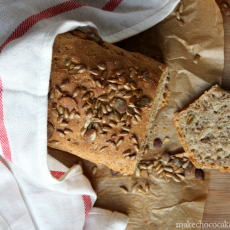 Przepis na Chleb żytnio-pszenny na zakwasie 