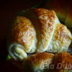 Przepis na Najlepsze orkiszowe croissanty z orzechami