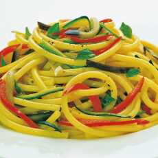 Przepis na Neapolitańskie bucatini z warzywami 
