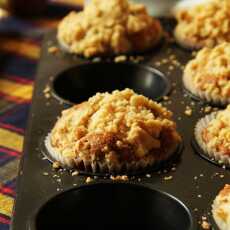 Przepis na Kokosowe muffiny z brzoskwinią i kruszonką