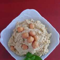 Przepis na HUMMUS Z DODATKIEM BAZYLII