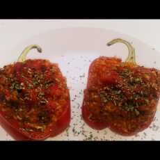 Przepis na Papryka faszerowana: mięso mielone + ryż + pomidory