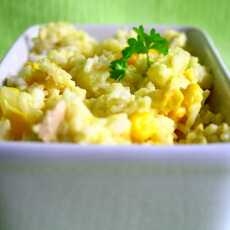 Przepis na Sałatka ryżowa z kurczakiem i ananasem