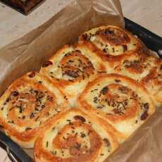 Przepis na Drożdżowe ślimaczki z budyniem i żurawiną / Yeast snails with pudding and cranberries