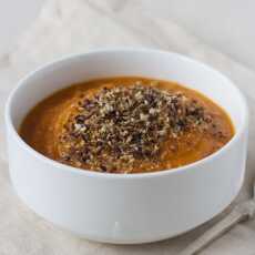 Przepis na Zupa krem marchewkowy z kardamonem i gomashio