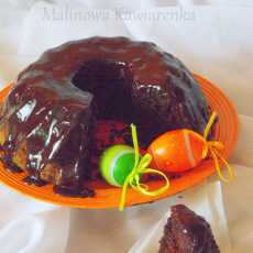 Przepis na Babka czekoladowo-rumowa z suszonymi śliwkami