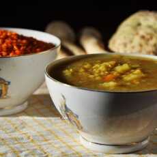 Przepis na Mocno rozgrzewająca zupa z czerwonej soczewicy