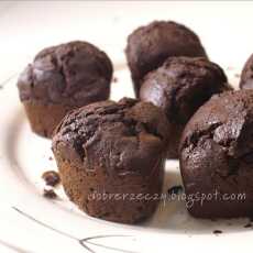 Przepis na Czekoladowe muffiny z gruszkami
