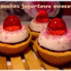 Przepis na Cupcakes jogurtowo owocowe