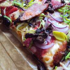 Przepis na Pizza z leśnymi grzybami