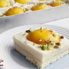 Przepis na Ciasto z brzoskwiniami a'la jajka sadzone