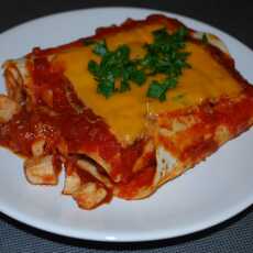Przepis na Enchiladas z kurczakiem w ostrym sosie chili