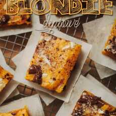 Przepis na Dyniowe blondie - brownie na białej czekoladzie