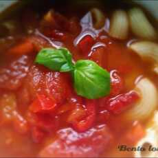 Przepis na Prosta zupa z czerwonej papryki i pomidorów