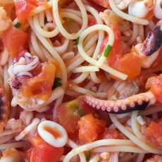 Przepis na Spaghetti z owocami morza