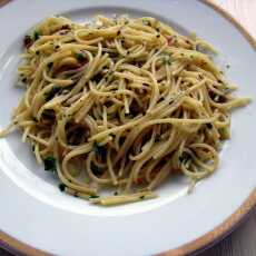 Przepis na Spaghetti aglio, olio e peperoncino