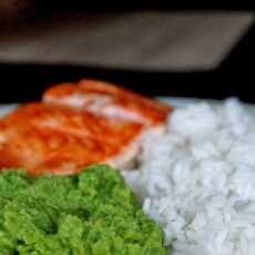 Przepis na Łosoś z ryżem i puree z zielonego groszku 