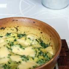 Przepis na Tortellini ze szpinakiem, zapiekane z serem. 