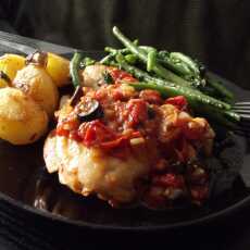 Przepis na Pomidorowy kurczak z fasolką i ziemniakami