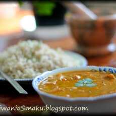 Przepis na Pomidorowe curry z rybą i mlekiem kokosowym