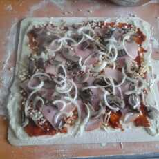 Przepis na Pizza na kamieniu szamotowym