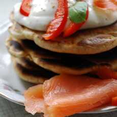 Przepis na Pełnoziarniste pancakes z warzywami i łososiem. Oraz mała przeprowadzka :)
