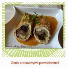 Przepis na Zrazy wieprzowe z suszonymi pomidorami i pesto
