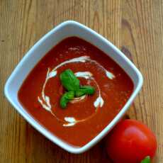 Przepis na Kremowa zupa pomidorowa z bazylią i brązowym ryżem