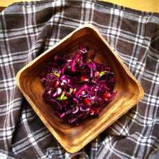 Przepis na Surówka z czerwonej kapusty z pestkami granatu/Red cabbage salad with pomegranate seeds