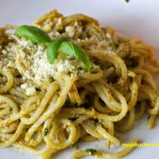 Przepis na Spaghetti z bazyliowym pesto