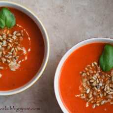 Przepis na Zupa pomidorowa z pieczoną czerwoną papryką 