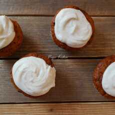 Przepis na Muffiny marchewkowe z wegańską 'bitą śmietaną'