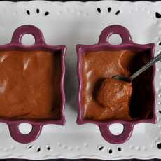 Przepis na 3-składnikowy mus czekoladowy (wegański)