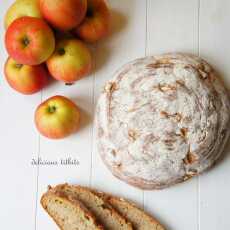 Przepis na Chleb razowy z jabłkiem i cydrem