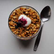 Przepis na #143 Jogurt naturalny z Kokosową granolą + jagody 