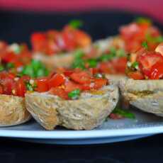 Przepis na Bruschetta z pomidorami i bazylią.