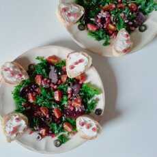 Przepis na FIT SAŁATKA Z BURACZKÓW I JARMUŻU Z DRESSINGIEM BALSAMICZNO-SEZAMOWYM / KALE AND BEETROOT FIT SALAD WITH BALSAMICO-SEZAME DRESSING